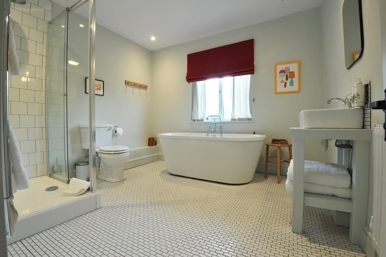 Bel And The Dragon-Cookham Hotel ภายนอก รูปภาพ
