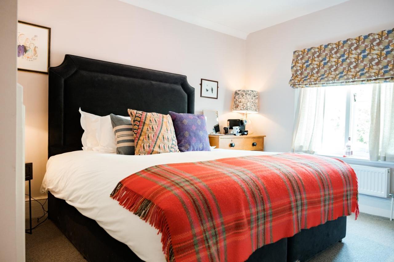 Bel And The Dragon-Cookham Hotel ภายนอก รูปภาพ
